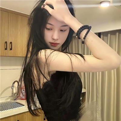 九尾藏不住
