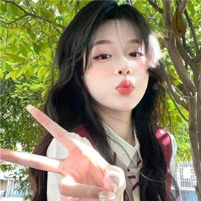 红色白鹦鹉